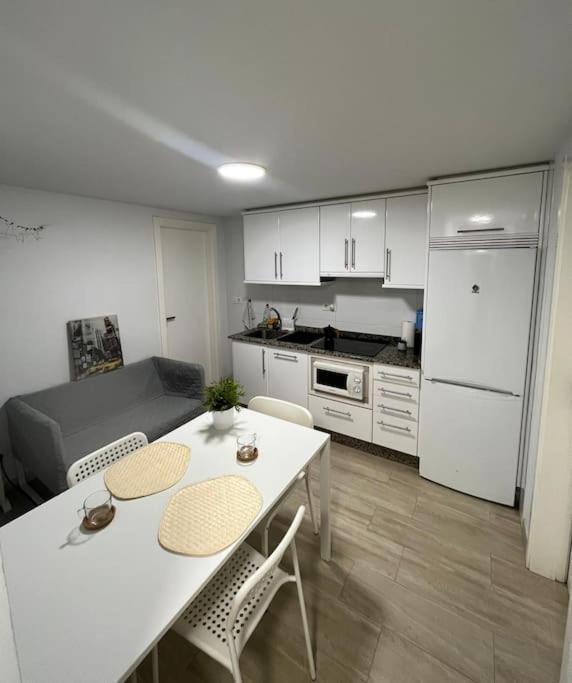 Centrico A Metros De La Playa Apartman A Coruña Kültér fotó