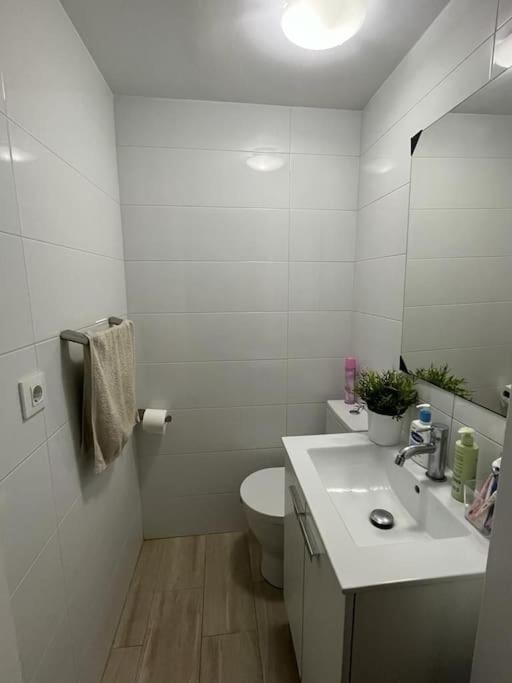 Centrico A Metros De La Playa Apartman A Coruña Kültér fotó
